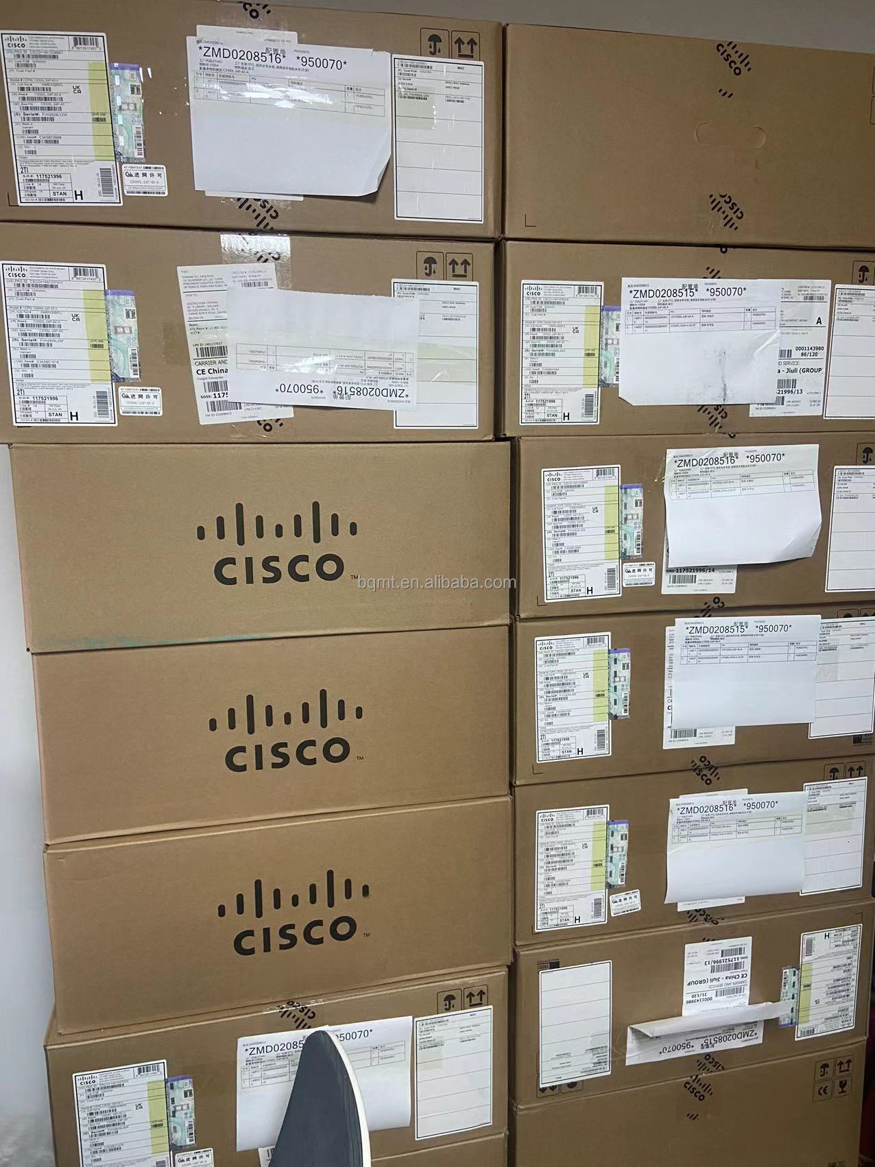 Для маршрутизатора Cisco C8300 – обзор и цена Router With Sfp+ 10G Port